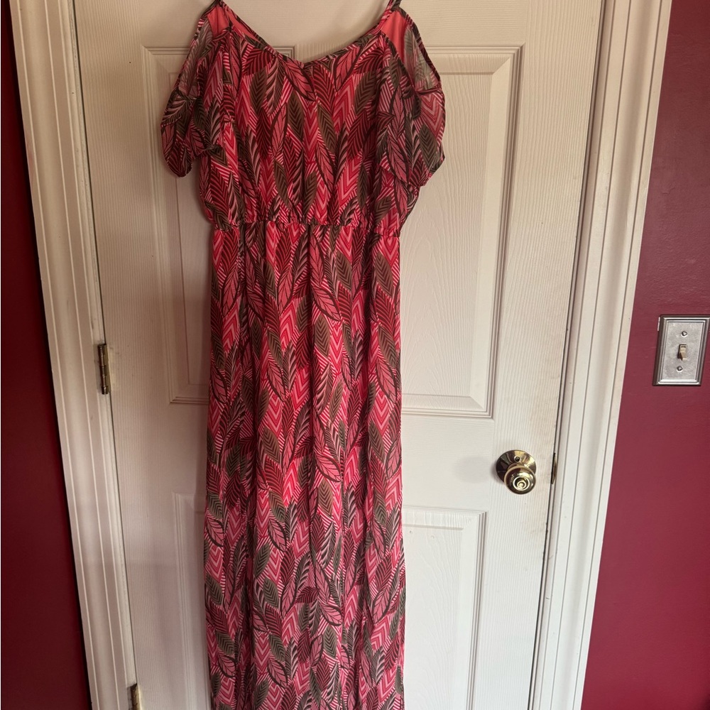 Charming Charlie Coral maxi sundress perfect for beach or music festival! - Picture 2 of 8